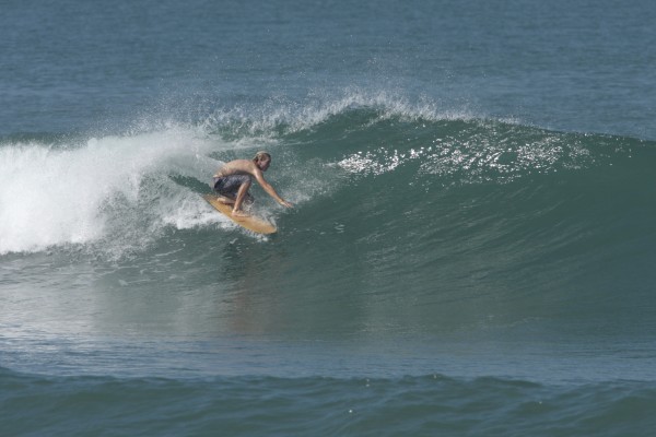 Remi Peterson triming under the lip on a Finley Model Alaia MG 8863 600x400 Finley Model Alaia